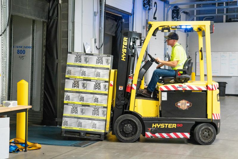 carrello-elevatore-muletto-batteria